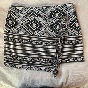 TOPSHOP Patterned Mini Skirt
